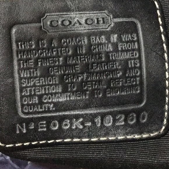 Coach Black, leather w/ Patent leather - Picture 4 of 5